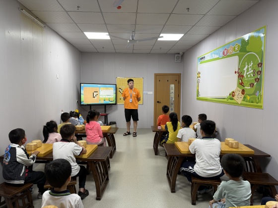 孫老師課堂常規(guī)，精彩講解瞬間_副本.jpg